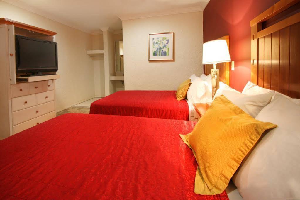 Hotel Azteca De Oro Мехикали Экстерьер фото
